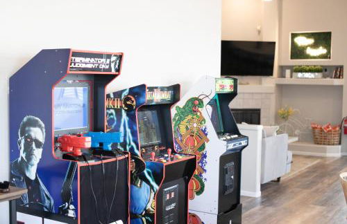 Cozy 5BR with Games and Pool for All - Foto 26