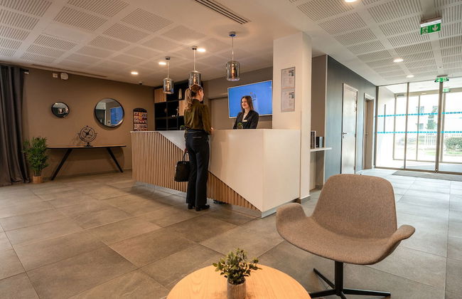 Nemea Appart Hotel Europe Velizy Villacoublay - Foto 2