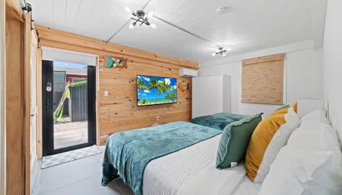 Lakefront Villa with Heated Pool Kayaks and Outdoor Fun - Foto 3