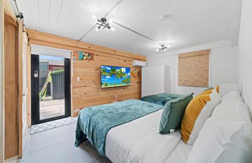 Lakefront Villa with Heated Pool Kayaks and Outdoor Fun - Foto 3