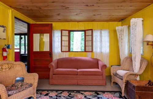 Maplewood Rustic 2BR Cabin, Water Access, Fireplace near Hanover, New Hampshire - Foto 5