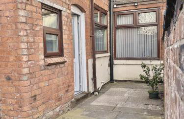 Ideal 3 bed pay-as-you-stay home in Wigan sleeps 6 - Foto 36