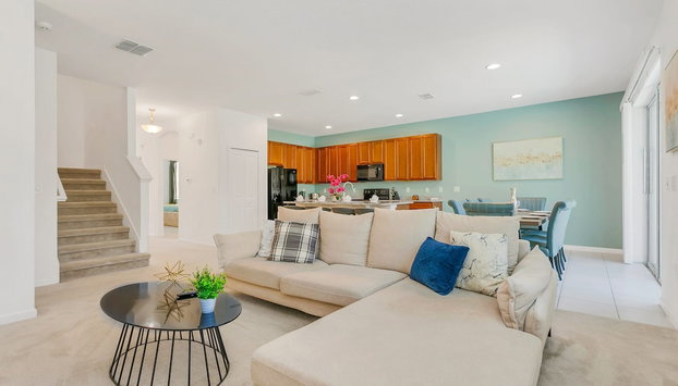 Resort Home w Pool Games BBQ - Near Disney - Foto 2, Habitación