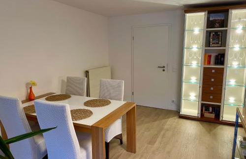 Charmante Doppelhaushälfte mit geräumiger Wohnung und Sonnenterrasse in Wiehl - Foto 4