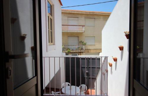 Casa 11 Cravos by LovelyStay - Foto 21