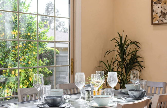 Luxury Estate With Sparkling Pool & Elegant Amenities - Foto 72