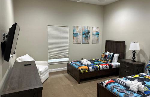 Luxury Mansion Pool Hot Tub Theater Outdoor Kitchen BBQ GM RM 2 Miles Disney - Foto 43