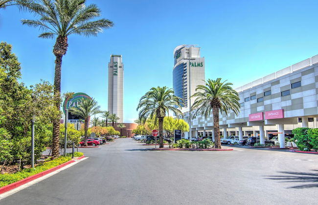 Luxury Suites at the Palms - Foto 43