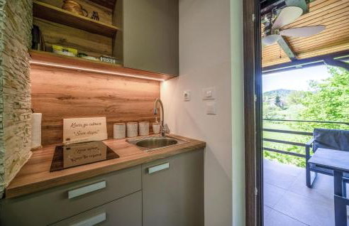 Beautiful Home In Gornje Stative - Foto 5