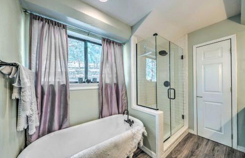 Unique and Modern Alto Home with Private Hot Tub! - Foto 19