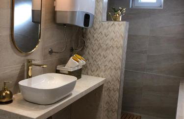 Odisea Hill House - Modern Holiday Home with swimming pool, sauna, jacuzzi, WiFi and 2 bedrooms, near Varazdin - Foto 27