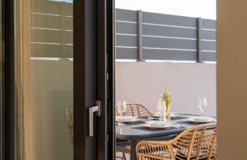 A V Luxury Apartments with Private Pools - Photo 26