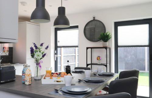 Colby House with Private Parking - Foto 21