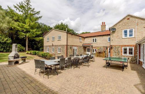 Cottage In Norfolk Sleeps 23 - Private Pool, Fishing Lake, Hot Tub Ref 99008Sc - Foto 15