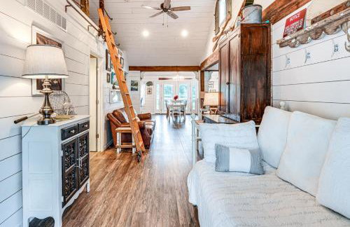 Family-Friendly Retreat on Gilletts Lake! - Foto 6