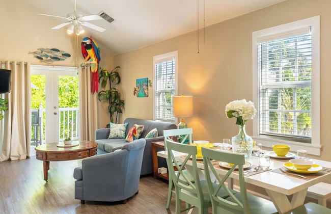 Parrot Perch by Avantstay Old Town Key West w/ Shared Pool Month-long Stays Only - Foto 93