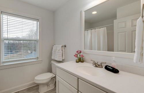 Hot Tub and Yard Temptation Stays Home in Roanoke - Foto 21