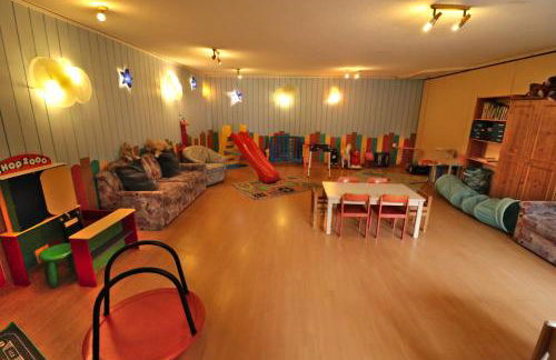 Apartment 16 - Ferienresidenz Roseneck, Galeriewohnung, mit Schwimmbad in Todtnauberg bei Feldberg - Foto 18