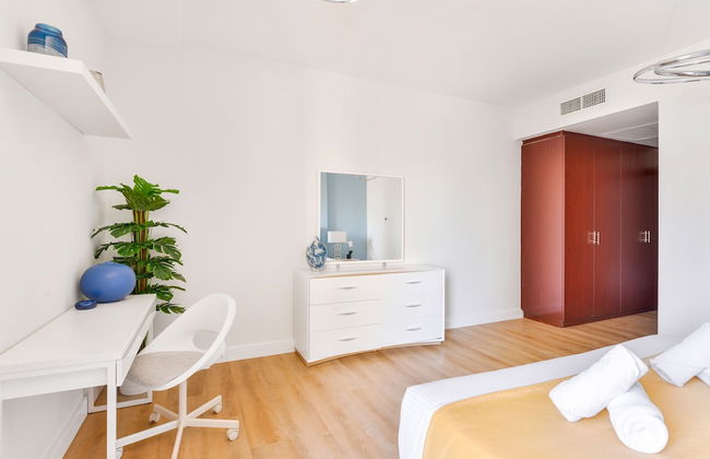 Luxury JBR - Marina View - Beach Resorts Access - Photo 16