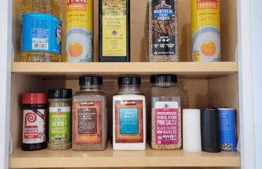 Midway to Heaven! BRAND NEW 5 bed 4.5 bath, HOTTUB - Photo 8