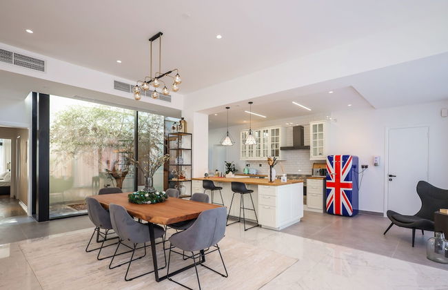 Aya - Oasis in Al Muntazah: 3BR Villa with Private Pool - Photo 48