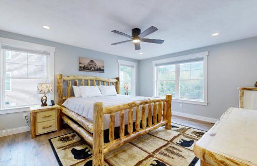 Hilltop Hideaway - Photo 12