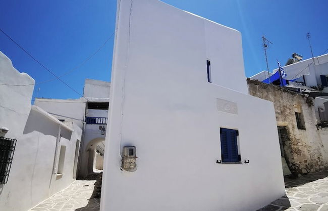 Authentic White House in Paros Lefkes - Photo 41