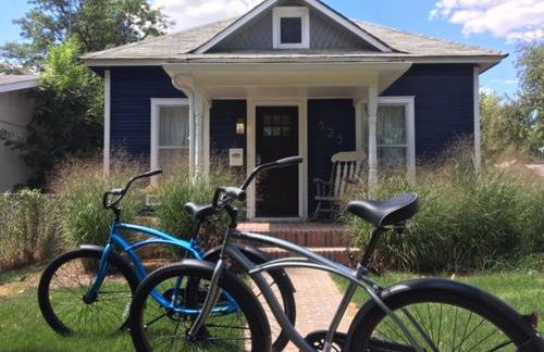 The Cottage! Chic Bungalow Near Old Town Square! - Foto 41