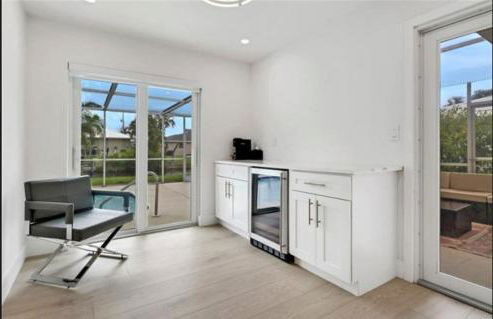 Renovated Modern Home with Big Pool & Ocean Access - Foto 2