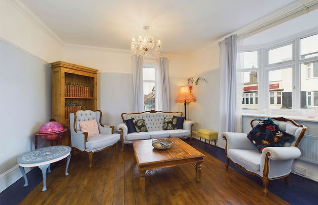 Unique 2 bed Leigh-on-sea- With Real Piano - Foto 14