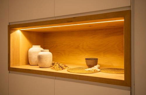 Design house with swimming pool near the sea - Photo 22