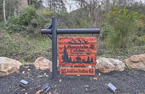 Stargazer Luxury Cabin with Hot Tub and Pet Friendly - Foto 32