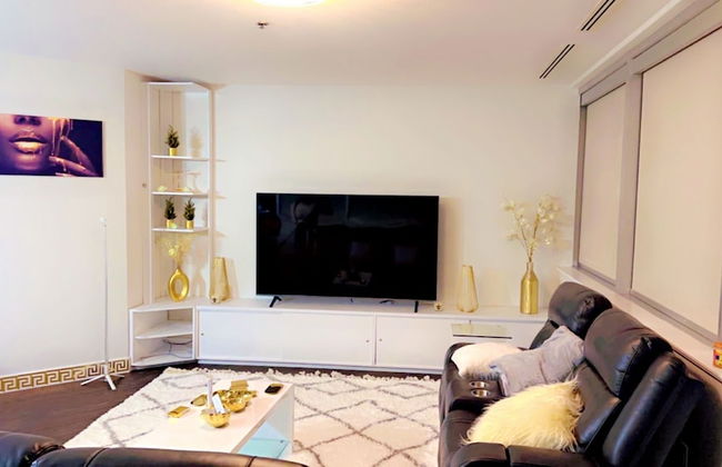 LUXURY DOWNTOWN CONDO TWO BEDROOM - Photo 14