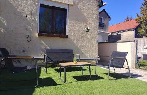 Maison plein pied Béthune avec place de parking, jardin clos et terrasse exterieure, quartier calme proche centre proche gare, capacité 4 personnes - Foto 40