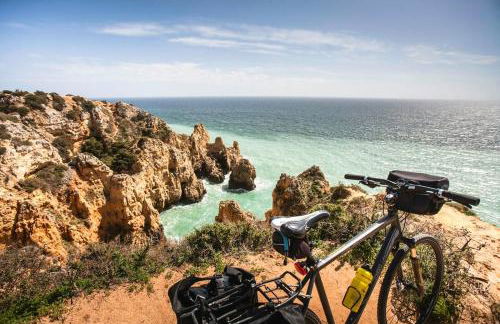 Villa Cascata, 3 bedroom, Pool, close to Olhos de Agua - Foto 76