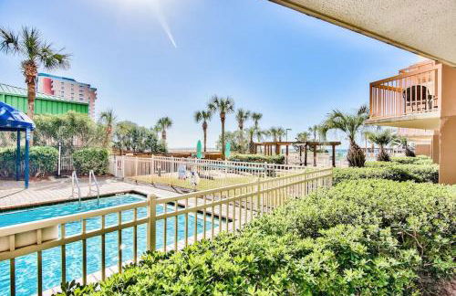 Pelican Beach Resort-Walkout Unit-On the Beach - Foto 24