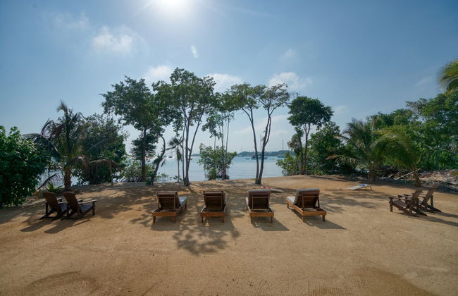 NEW Oceanfront 5 Bedroom Private Island Villa - Foto 50