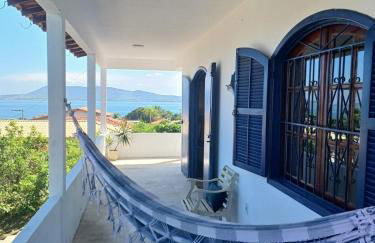 Linda Casa Com Vista Para a Praia! - Photo 1