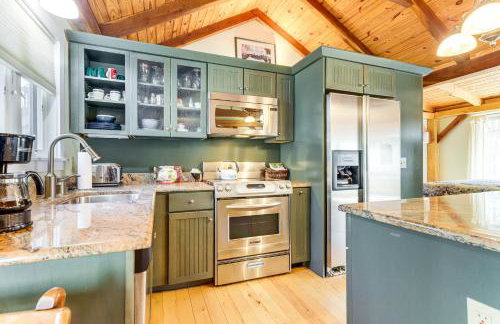 1 Mi to Foxwoods Casino Couples Retreat with Patio - Foto 9