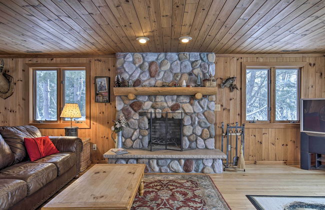 Lakefront Escape with Fishing Pier and Snowmobiling! - Foto 26