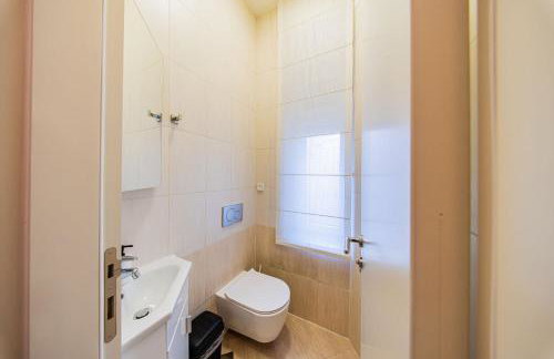 Zagreb 265 & 266 - 3 Bedroom Apartment & 2 Bedroom Apartment - City Centre - Flexible Keybox Entry - Monthly Rent - Modern - Photo 16