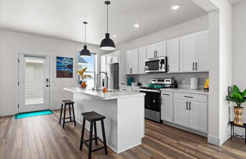 Stay with Style in this Townhome - Photo 10