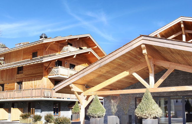 3 bedroom Apartment in La Clusaz with swimming pool and terrace - Photo 1