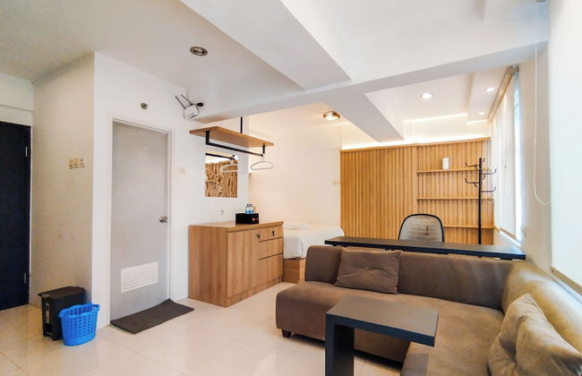 Spacious Classic Studio At Jarrdin Cihampelas Apartment - Photo 5