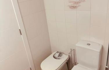 Apartamento en 1ª línea con vistas al mar cerca de Barcelona - Photo 9