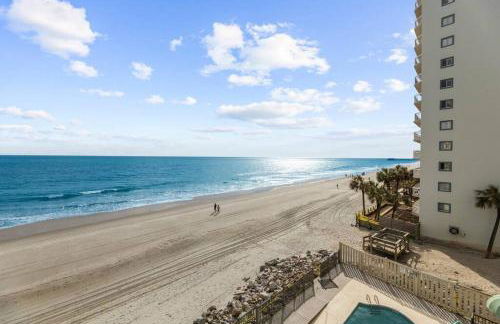 *OCEAN FRONT* Pier-adise 2Bed/2Bath, Sleeps 8 - Photo 31