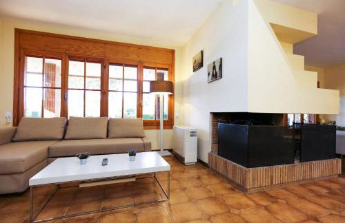 GERANIS VILLA ONLY FAMILIES Planet Costa Dorada - Foto 8