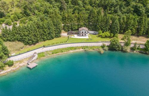 Villa Ledro with Private Dock - Sauna - Hot Tub - Foto 1