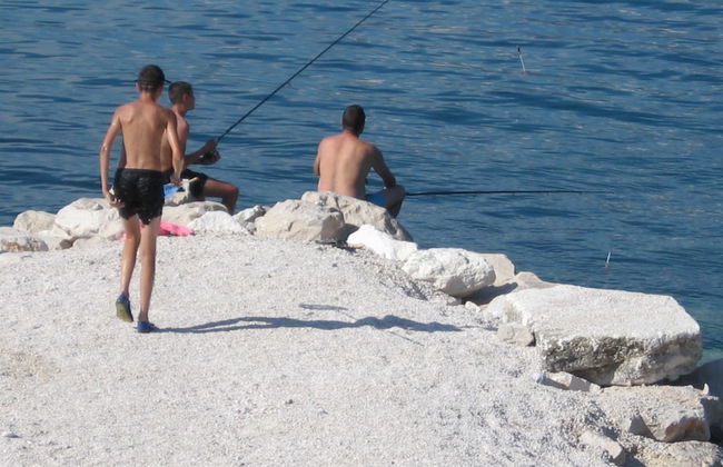 Sea front stone house - Photo 79