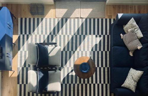 Stylish Barn with Meadow Views & Brookside Garden - Foto 1